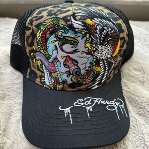 New Ed Hardy hat.